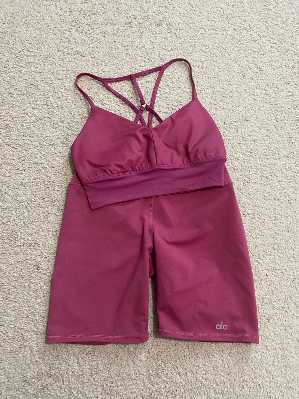 ALO YOGA Set of Lavish Bra & Airbrush Short EUC - Raspberry Sorbet